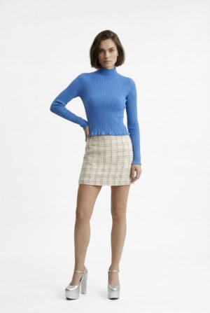 Polera Acanalada | Detalle de Ruedo Ondulado